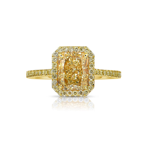 2.65 Ctw Fancy Light Yellow Radiant Cut Halo Yellow Pave Diamond Ring VS2 GIA