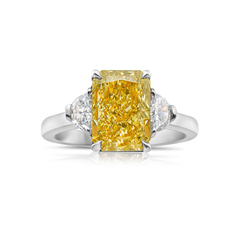 5.60 Ctw Fancy Yellow Radiant Cut & Half Moons 3 Stone Ring VS1 GIA