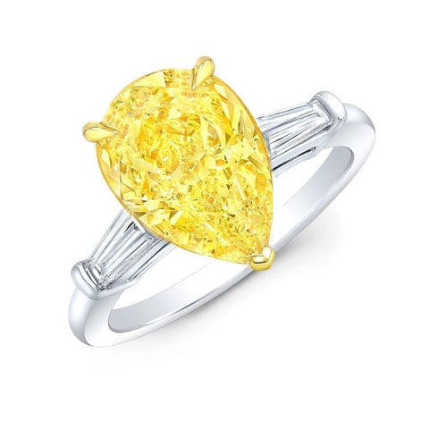 3.50 Ctw Canary Fancy Light Yellow Pear Cut & Baguette Diamond Ring VVS1 GIA