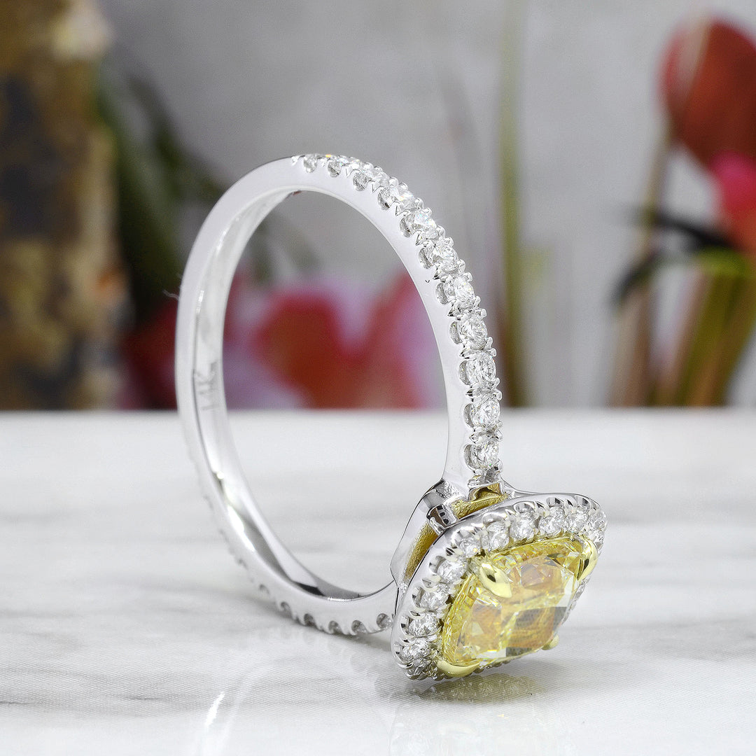 Halo Canary Fancy Light Yellow Diamond Ring | 2.90 Ct Cushion VS2 GIA –  Kingofjewelry.com